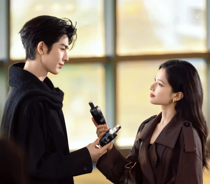 张雨绮陷舆论风暴！辽宁晚会官宣引抵制，前夫前任曝威胁大瓜